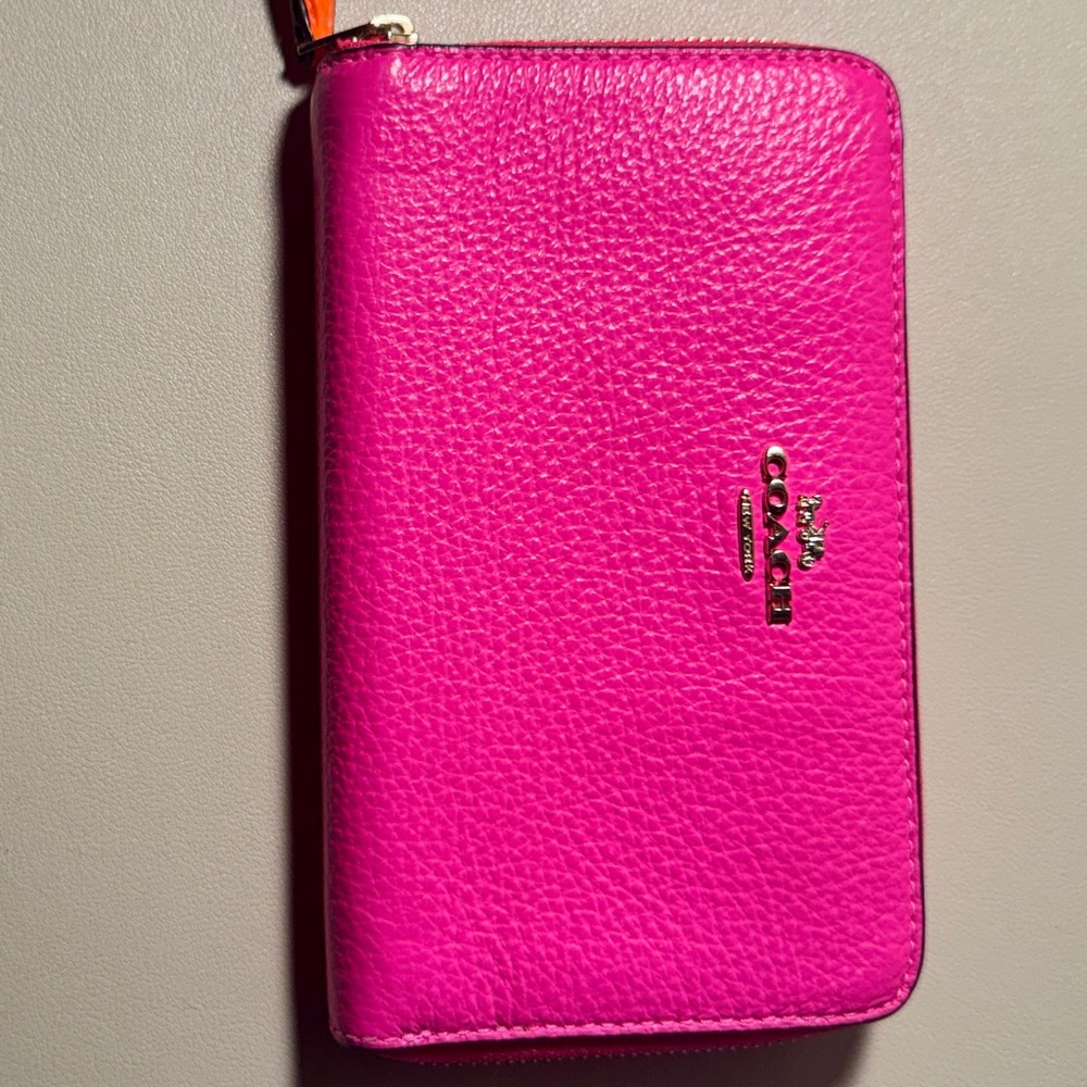 Coach Medium Id Zip Wallet With Colorblock Interior
Neon color